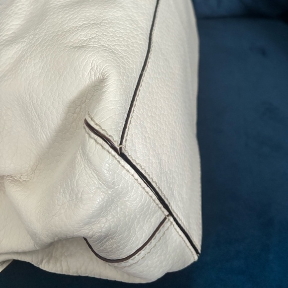 Kate Spade Berkshire Road Stevie Satchel White Pebbled Leather Tassles Boho EUC - Picture 10 of 16